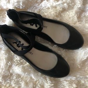 Anne Klein AK sport flats